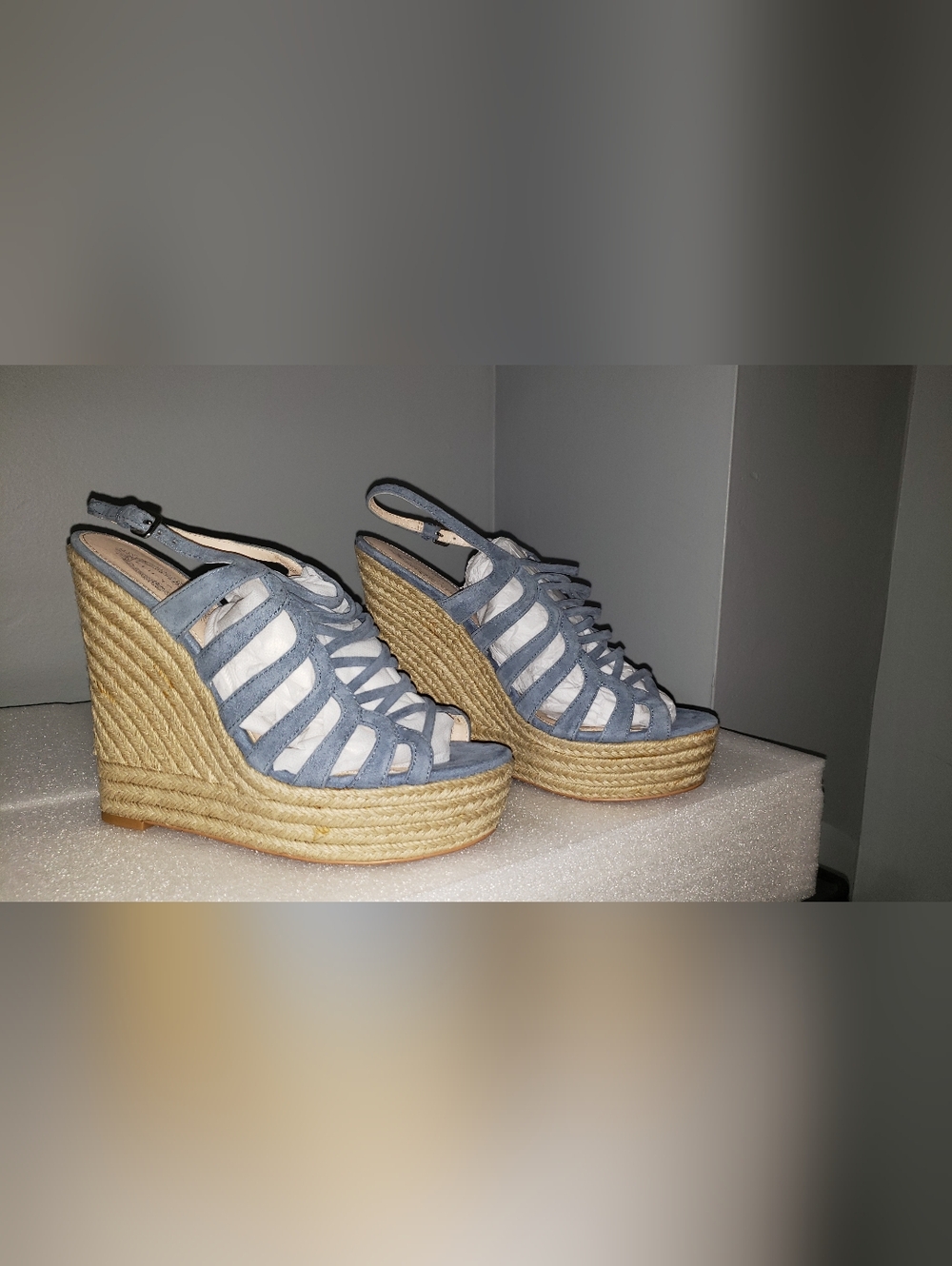 New Elie Tahari Beige and Blueish Hand Man Made Sandals Wedges